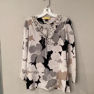 St. John Silk Blouse in Size 0 with Flowers and Beads around V-neck.